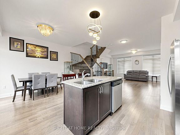 3rd image of 23 Moneypenny Pl