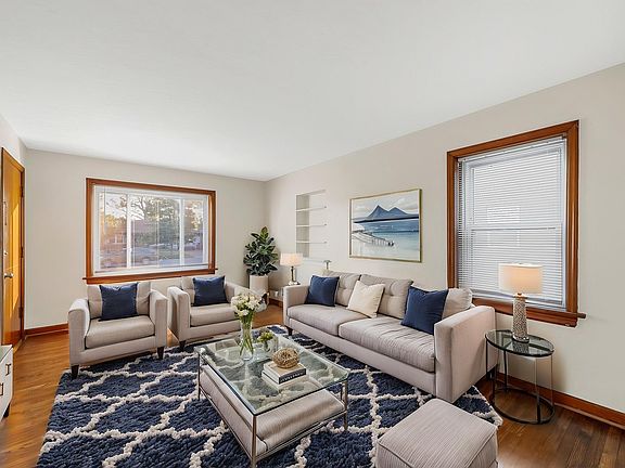 4th image of 5922 Loughborough Ave #1E