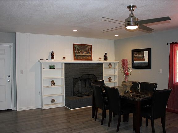3rd image of 111 E 113th Pl