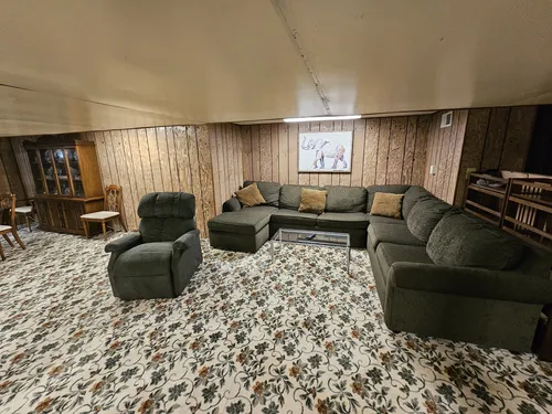 100 Farm Ln Photo 1