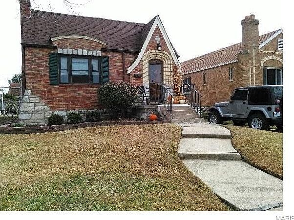 1st image of 704 Bellavilla Dr