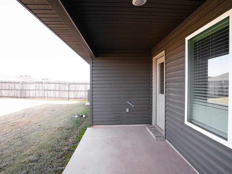 10513 SW 41st St — Photo 22