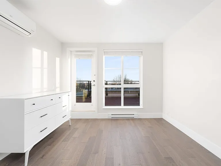 238 W 62nd Ave #6 — Photo 23