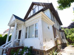 4653 156th St, Flushing, NY 11355