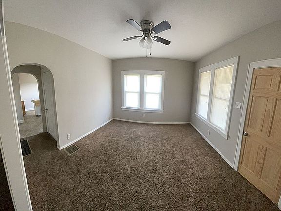 3rd image of 539 W 44th St