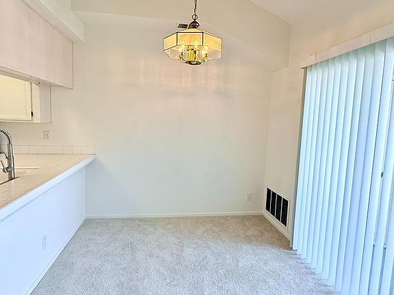 4th image of 106 Sunnyhills Ct