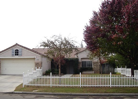 2nd image of 7727 N Baird Ave