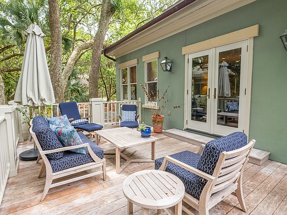 3rd image of 16 Ocean Green Dr