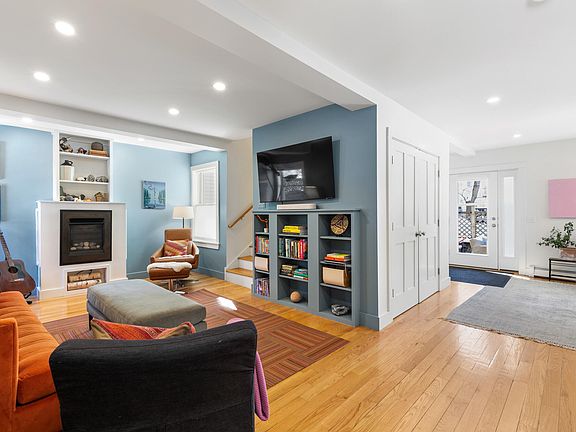 4th image of 296 Spring Street #3