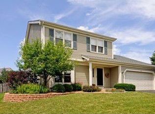 230 Foxmoor Rd, Fox River Grove, IL 60021