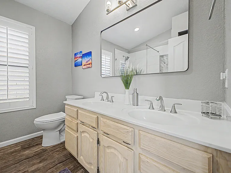 7243 W Morrow Dr — Photo 11