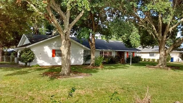 1st image of 2706 Greenacre Dr