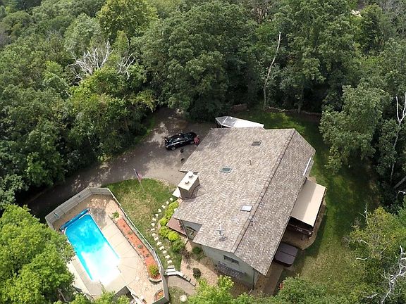 4th image of 227 Plainview Dr