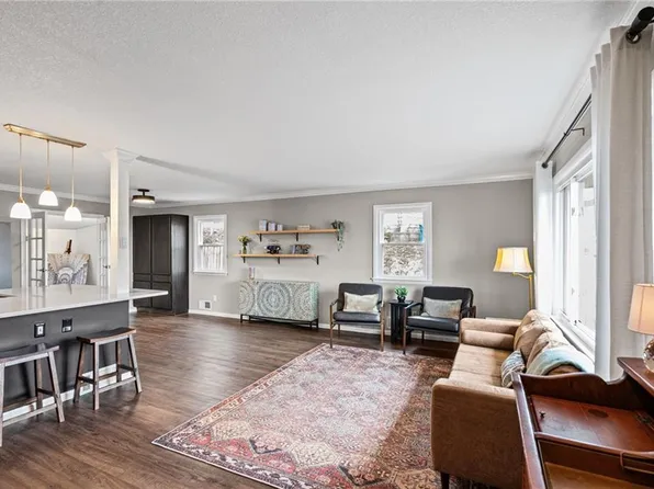 4909 Nall Ave, Roeland Park, KS 66202