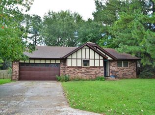 2204 W Ash St, Rogers, AR 72758
