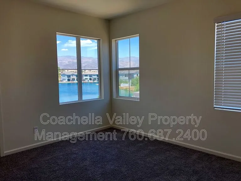 84401 Passagio Lago Way — Photo 24