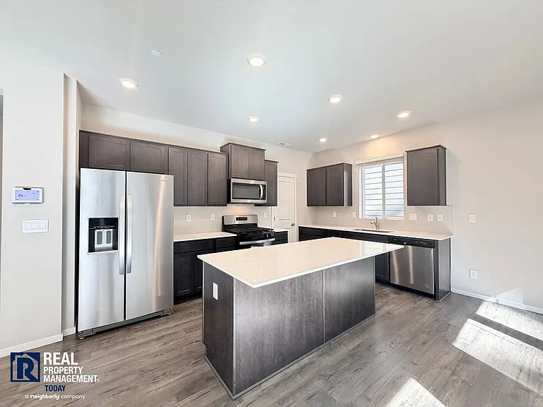 10730 188th St E — Photo 3