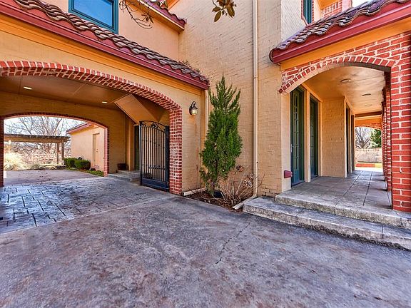 3rd image of 15300 Stoney Spring Rd