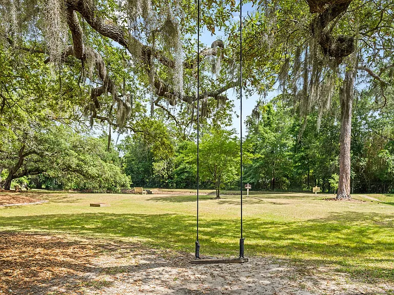 364 Carson Oaks Ln — Photo 54