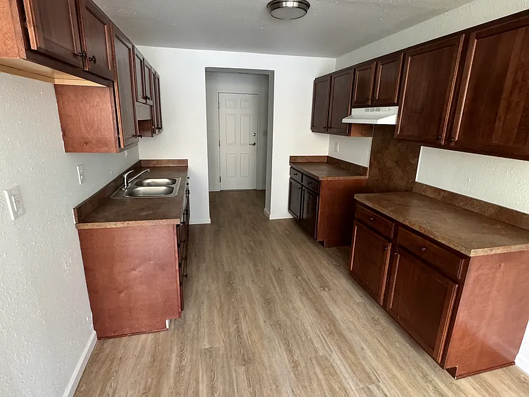 128 Arthur St #202 — Photo 2