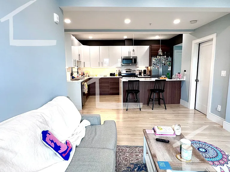 7 University Rd #1A — Photo 3