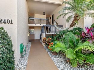 2401 Clubhouse Cir UNIT 102, Sarasota, FL 34232