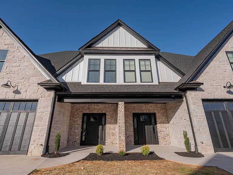 1021 Landon Ct — Photo 11