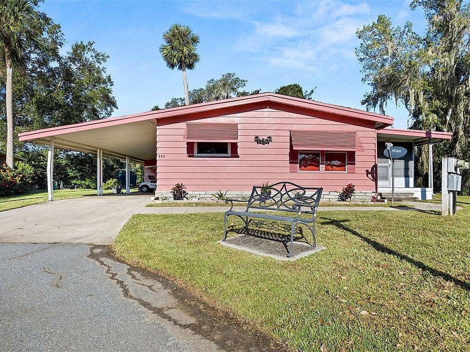 1st image of 295 Country Gardens Dr