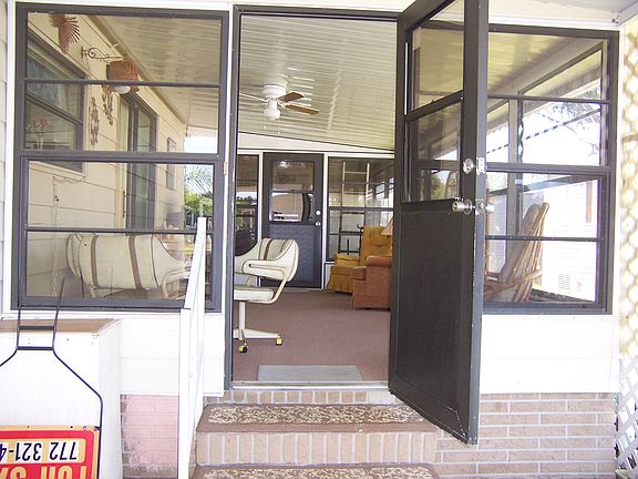 5th image of 318 Kiwi Dr