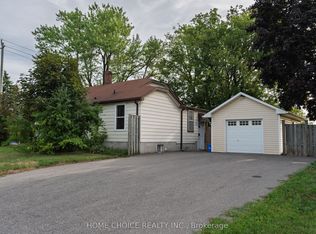 272 Taunton Rd W, Oshawa, ON L1G3T5