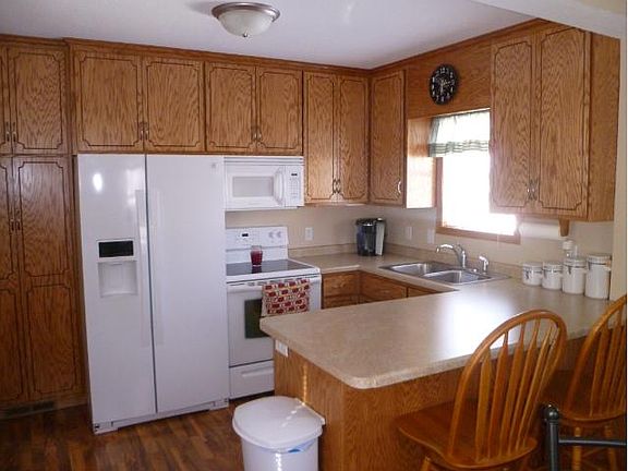 3rd image of 1028 Washington Memorial Dr