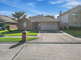 7419 Superior Dr, Baytown, TX 77521