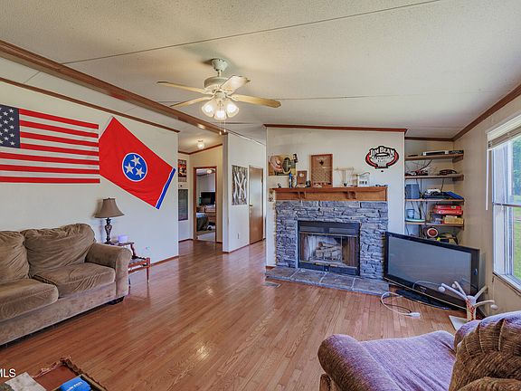 2nd image of 1005 Antioch Rd