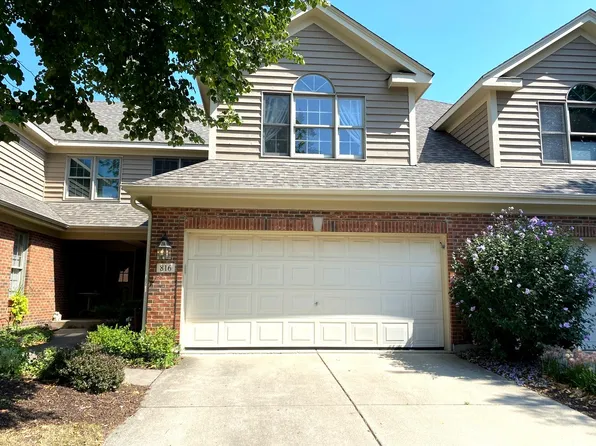 816 King Henry Ln, Saint Charles, IL 60174