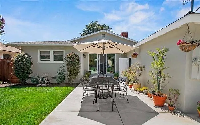 118 N Ashford Pl — Photo 15