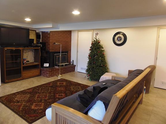 5th image of 9837 SE 42nd Pl