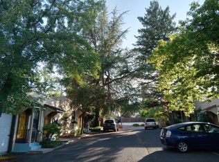 476 N Main St #10, Ashland, OR