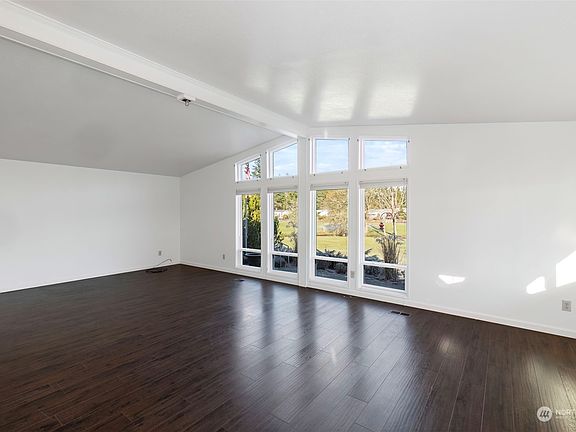 5th image of 516 NW Silver Glen Lane #28