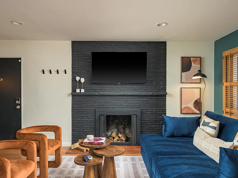 6604 Upham St — Photo 32