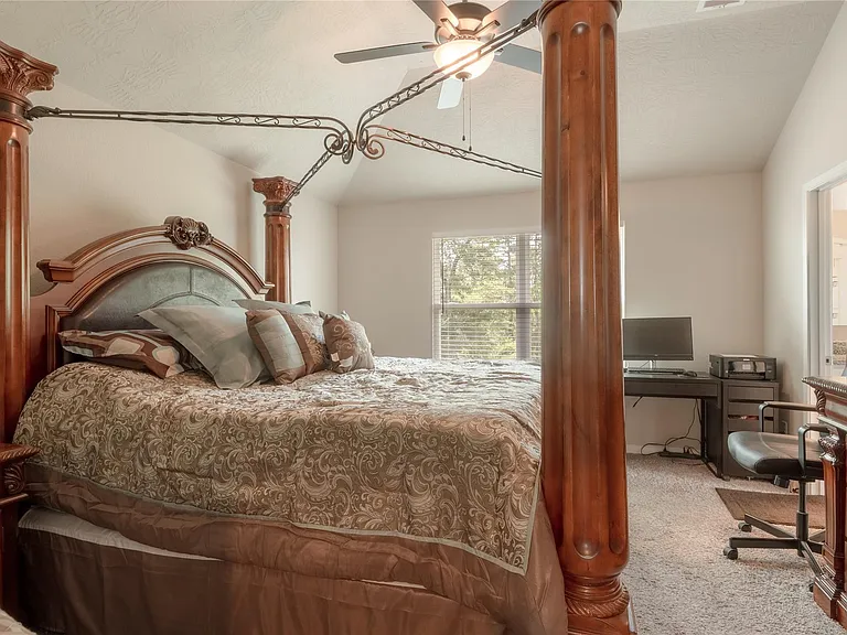 127 Worley Way — Photo 11