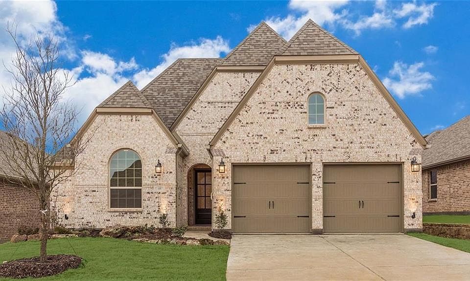 1st image of 400 Village Creek Dr