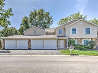 1015 Windstream Dr #25, Saint Peters, MO 63376