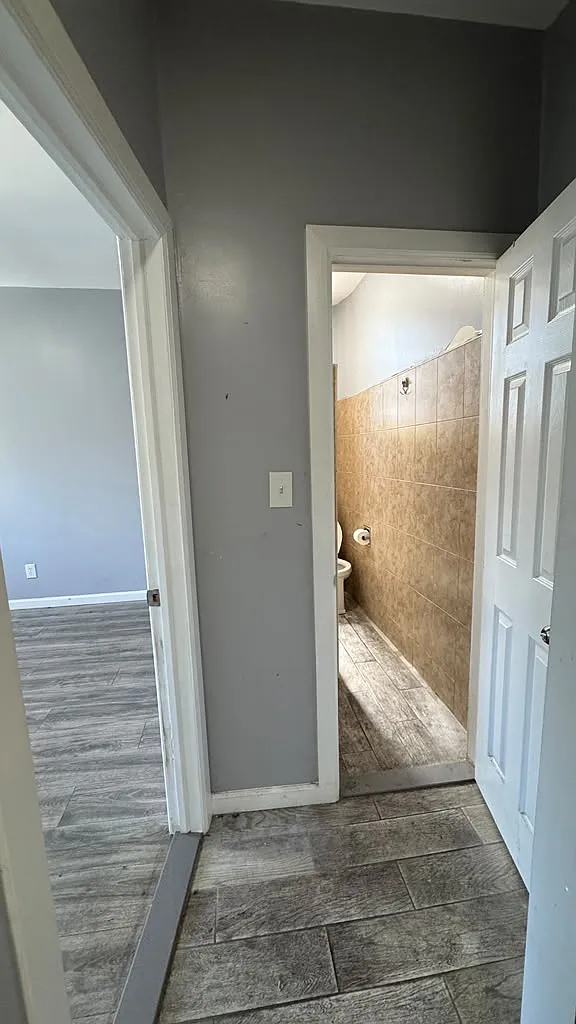 690 Linwood Street — Photo 4