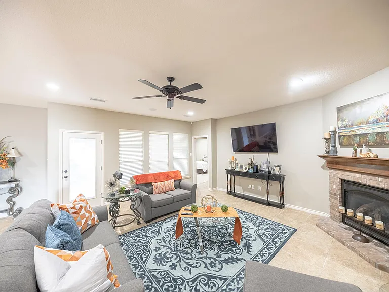 5920 Llano Ct — Photo 14