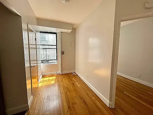 132 Thompson St #36 Photo 1