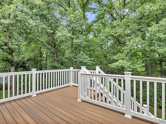 4th image of 21 Fort Zumwalt Dr
