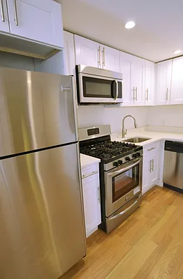 Rented by Bold New York | media 6