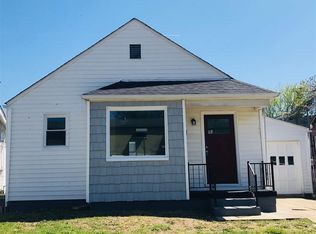 2597 4th Ave, Huntington, WV 25703