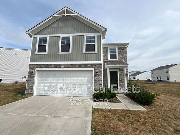 2nd image of 810 Prescot Cir