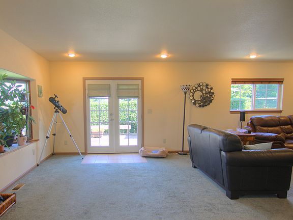 4th image of 4807 Monta Vista Dr E